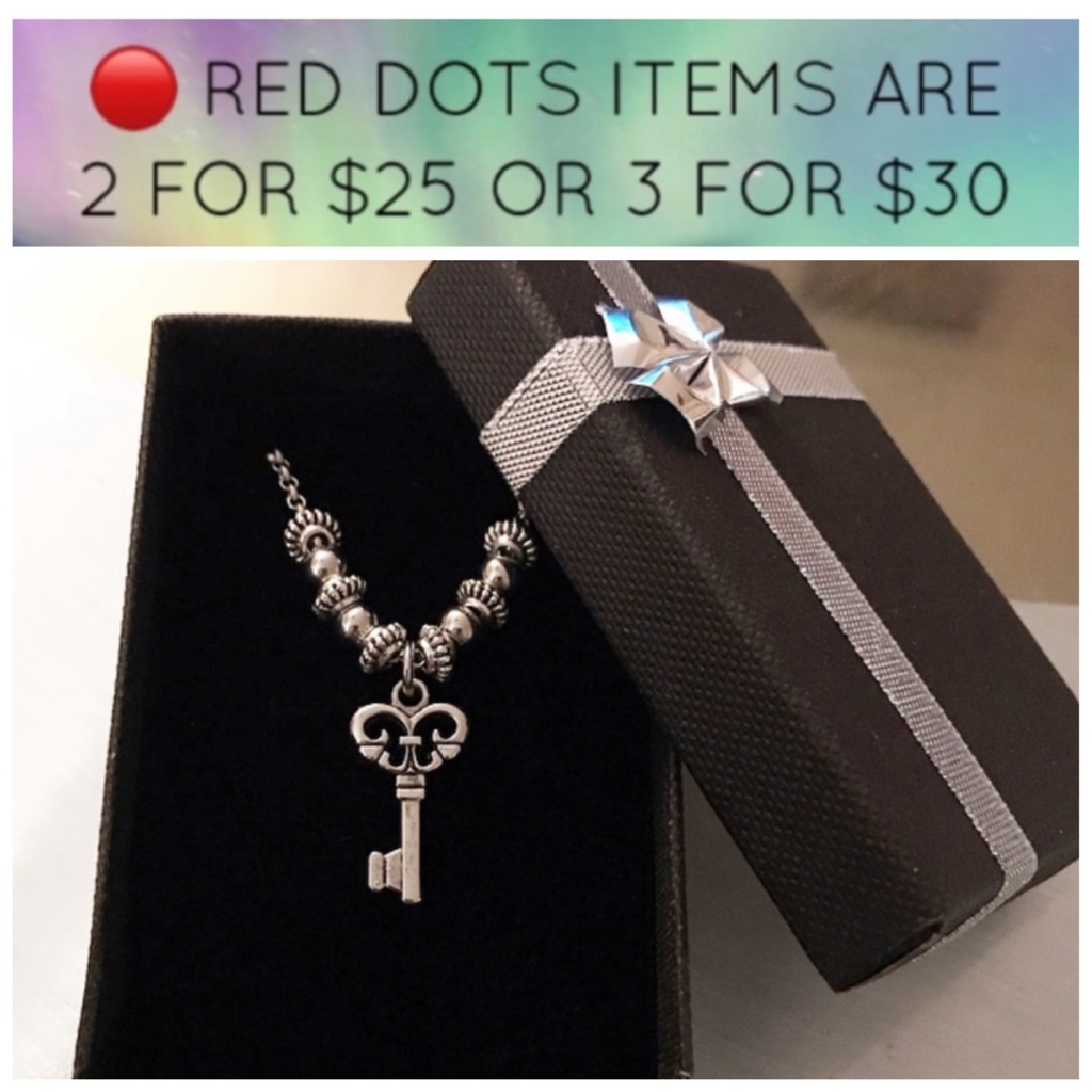 Sale Silver Key Women Choker Necklace 20$